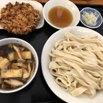 駕籠休み - 家内が頼んだキノコ汁うどん小盛&ゴールドラッシュ。