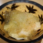 森本 - 最後のデザートは白ワインのジュレがかかった
      果物盛り合わせ(桃、マスカット)