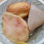 十三屋 - おでん（大根、しょうが天、うめ焼き、こんにゃく）