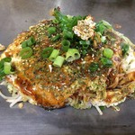 Toppu Okonomiyaki - 肉玉そば