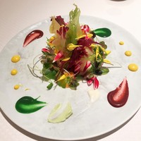 ラール・エ・ラ・マニエール - 20種の無農薬野菜とエディブルフラワー