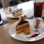 カフェアンドダイニング かもめのジョナサン - 