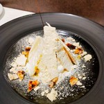 estY - パッションフルーツとメレンゲのアンサンブル キャラメルヘーゼルナッツとジャンどぅーやアイス