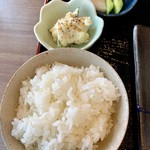 宮川 - ご飯、ポテサラ、漬物