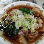 青島食堂 - 青島チャーシュー麺　900円
      ＋薬味刻みねぎ　50円