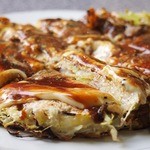 Yoshida Okonomiyaki - ミックス（イカ　エビ　肉）600円