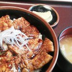 豚どん 白樺 - かみこみ豚丼(大盛)@1050円