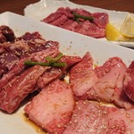 炭火焼肉 河内屋 - 