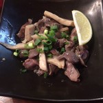 わかたろう - 砂肝とエリンギのガーリックバター炒め