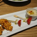 包廂餐廳 Umeko之屋 大宮東口站前店 - トウモロコシ香ばし揚げ    カプレーゼ    ポテトサラダ