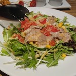 包廂餐廳 Umeko之屋 大宮東口站前店 - 夏野菜と豚しゃぶの彩りサラダ