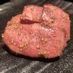 炭火焼ホルモン ぐう - 