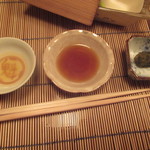 百味処 おんじき - 自家製ポン酢　出汁醤油　海苔のムース