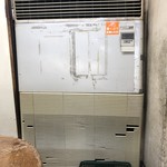 家系ラーメン まこと家 - ライト側エアコン（見た目はボロいが，結構強力！）