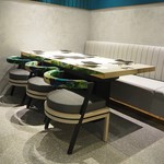 銀座焼肉 Salon de AgingBeef - フロアのテーブル席