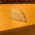 鮨 尚充 - べったら漬け ゆず皮少々