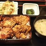 串兵衛 - きじ重と竜田揚重のハーフ重 900円 ♪