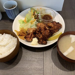 定食屋いち - 大山地鶏の唐揚げ定食850円