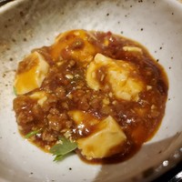 阿波 よし田 - 小皿に取り分けた麻婆豆腐。