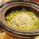 馬車道 大かわ - 揚げジャコと万願寺のご飯