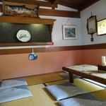 福士そば屋 - 小上がり2卓ほど