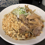 野菜みそラーメン 鬼首 - 冷たい肉そば 880円