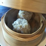 和楽 - 注文してから作ってくれる焼売。大きいよ