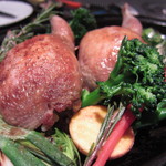 レストラン バカール - ブルターニュ産うずらに麦を詰めた丸ごとロースト ポルト酒薫るソース2