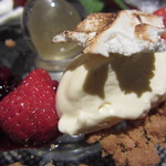 レストラン バカール - 霧の中の苺狩り3