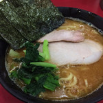 ラーメン 杉田家 千葉祐光店 - ラーメン並