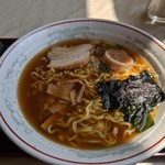 グリーンパークつるい - 醤油ラーメン