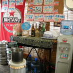 カフェ エナック - 石油ストーブで常夏のテント
