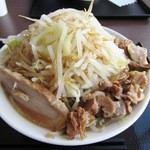 ジャンクガレッジ - ラーメン中(野菜増し)￥７２０