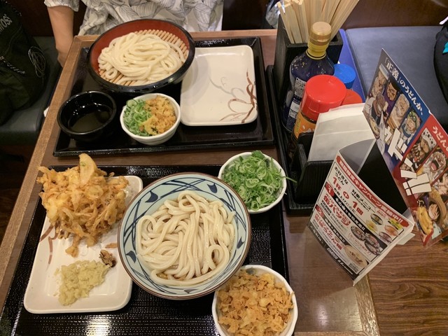 野菜かき揚げ はリーズナブルでいいんじゃない By Gahoh 丸亀製麺 渋谷道玄坂店 渋谷 うどん 食べログ 野菜かき揚げ はリーズナブルでいいんじゃない By Gahoh 丸亀製麺 渋谷道玄坂店 渋谷 うどん 食べログ