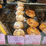 セシュエット - 素材を贅沢に使ったスイーツ系、安納芋とショコラや、ナッツとクリチにセミドライ苺など個性派の組み合わせ