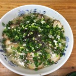 ラーメン無法松 - チャーシューメン　青ネギ、トッピング追加してます