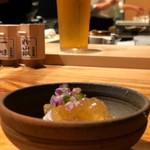 焼き鳥 とりら - 胸たたきジュレと2杯目生ビール