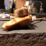 焼き鳥 とりら - 気付いたらエリンギ乗せ 笑