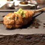 焼き鳥 とりら - 捏のタレ味には、
      実は生山葵が合うんですよねー！