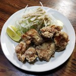 鳥平 - 鶏の唐揚げ。