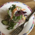 レストラン泉屋 - ミニサラダ～ドレッシングが旨いね