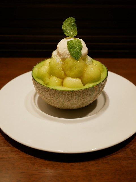 La Soeur AUX BACCHANALES photo 2