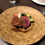 アロッサ - カンガルーのステーキ