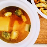 ミソジュウ - 豆腐とズッキーニのおみそ汁
