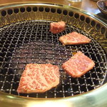 下町の焼肉屋 深川 壱番亭 - 誕生日サービスの特選カルビ