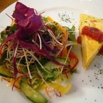 ガーデン＆クラフツ カフェ - ('12/1)プレートセットのサラダ、オムレツ