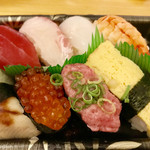 魚喜 - 持ち帰り寿司680円