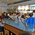 ドトールコーヒーショップ - 販売カウンター