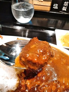 Sumibiyakiniku Chuukasoba Tenzen - 焼肉屋さんならではのゴロッと牛肉！