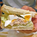 ドトールコーヒーショップ - スモークチキンと半熟たまごサンド